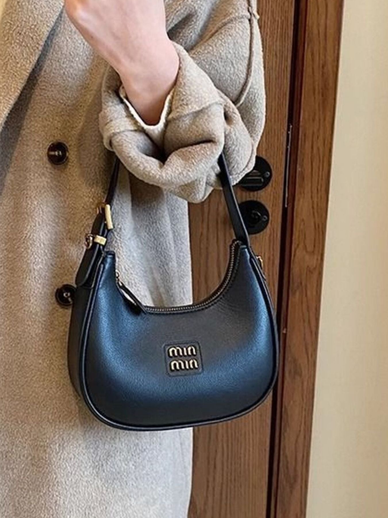 41c2ecd4-e93a-453e-bdc9-b16b412010c5-Max