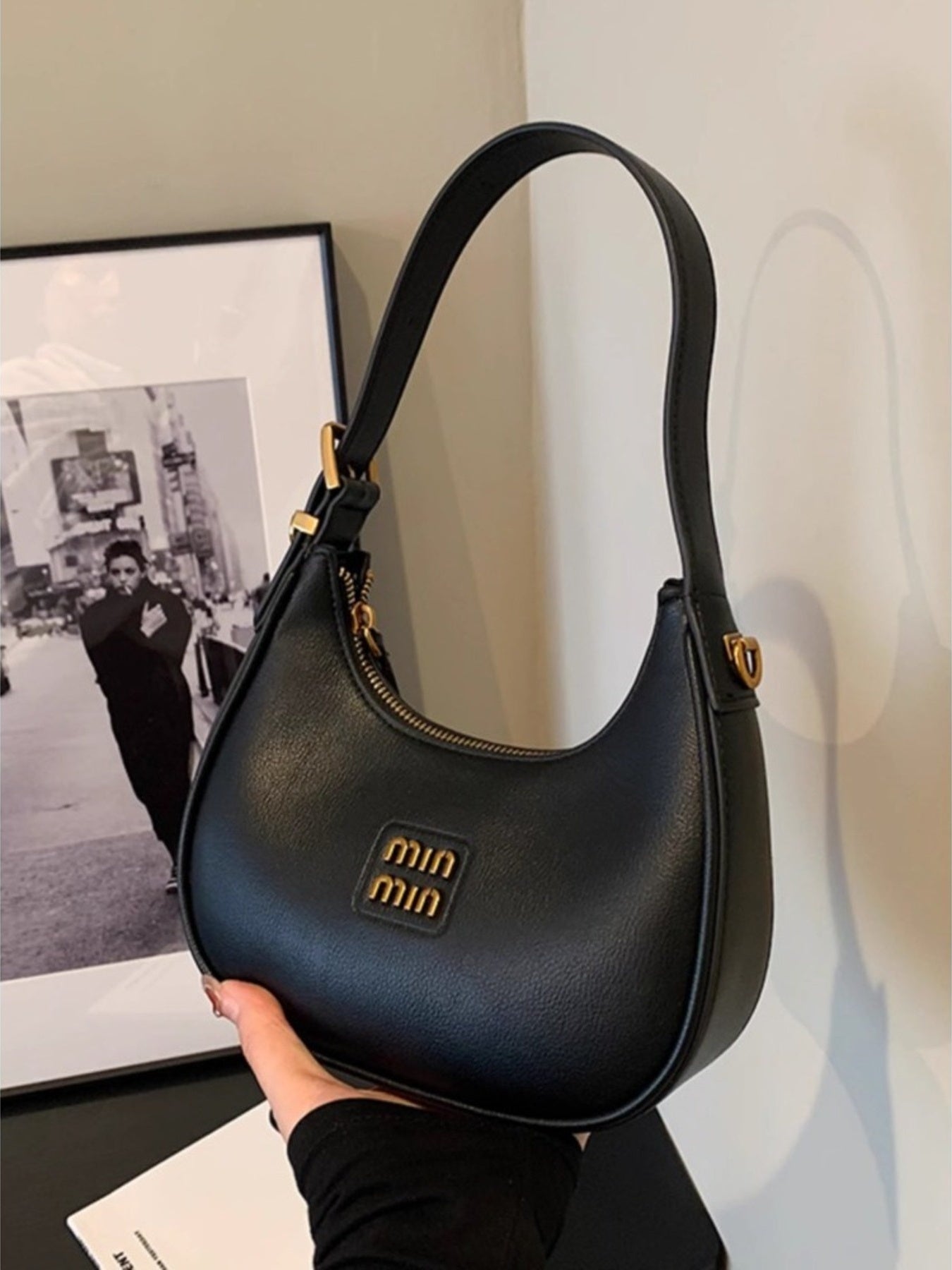 6d82dcecec81420ea401441e9d44e032-Max